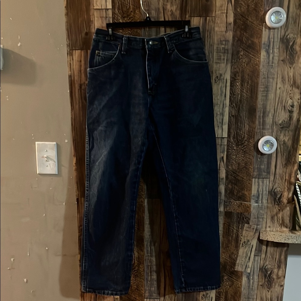 Wrangler mens jeans 39 length x 29 inseam rise 9 16 inches waist
